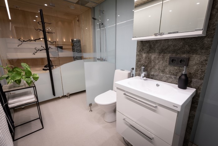 Pilkington OptiShower